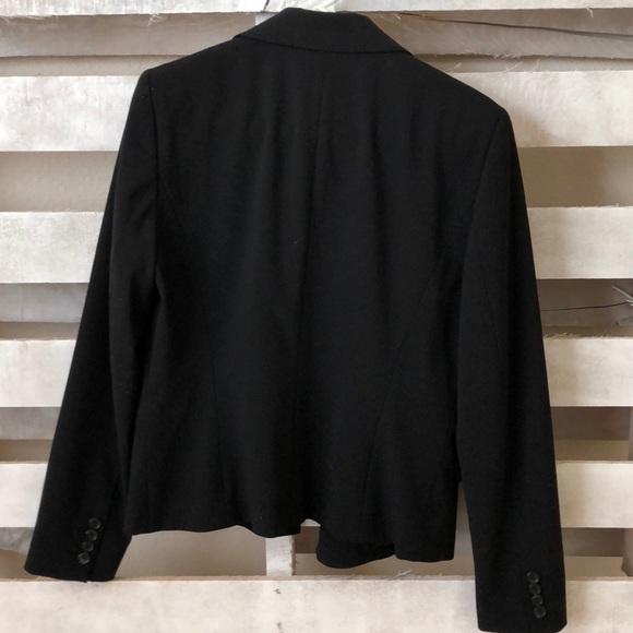 Black Blazer - Picture 4 of 4